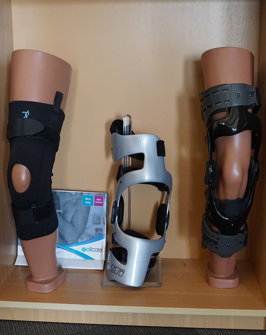 Ankle, Wrist & Knee Braces  Knee Support & Compression Bracing